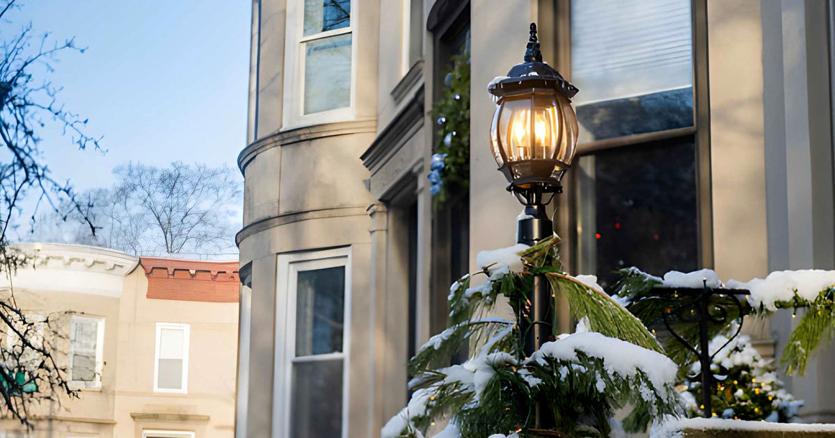 پایه چراغ روشنایی دکوراتیو؛ زیبایی همراه عملکرد